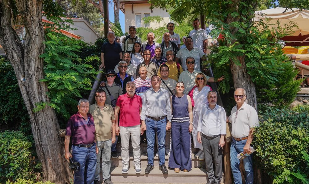 BALIKESİR BASINI AYVALIK'TA STRES ATTI